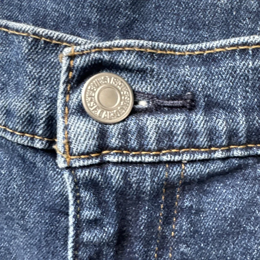 Levis 505 Jeans Mens 34x30 Blue Medium‎ Wash Straight Leg Regular Fit Zip Fly